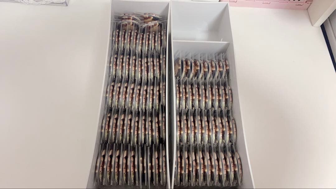 〈 即購入〇 〉鏡音レン グリッター缶バッジ 26a 83個