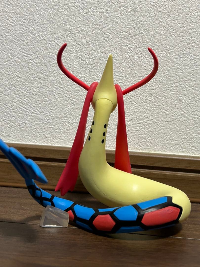 ポケモンスケールワールド　ミロカロス