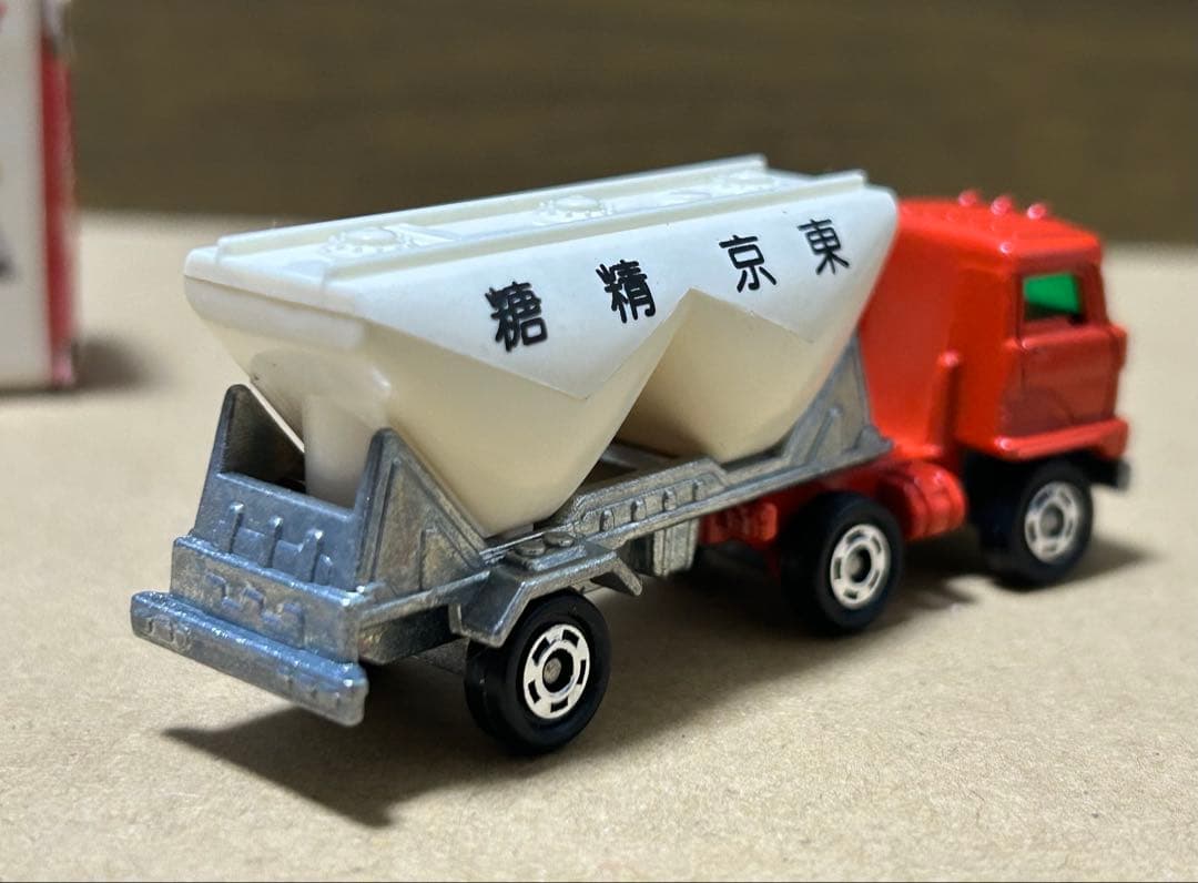 日本製 トミカ 日野 バルクトレーラー
