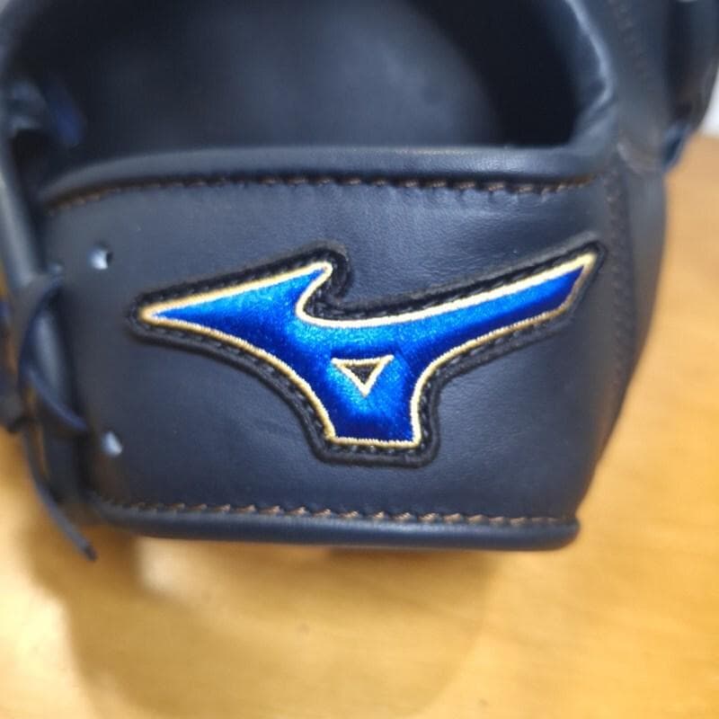 ミズノ 三浦大輔モデル DeNA ベイスターズグラブ 美品 投手用 軟式グローブ