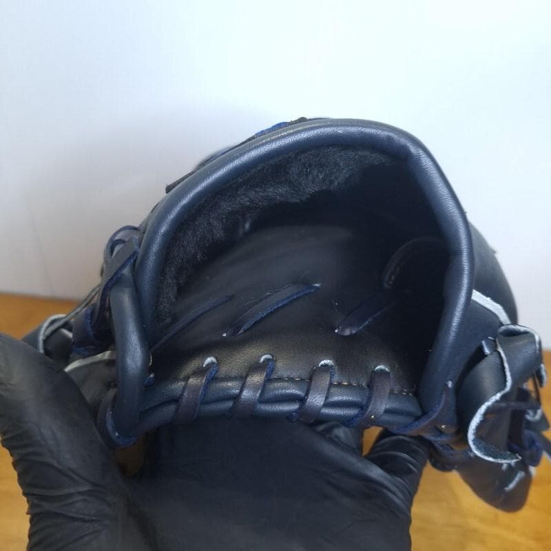 ミズノ 三浦大輔モデル DeNA ベイスターズグラブ 美品 投手用 軟式グローブ