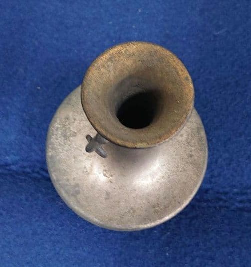 古銅仏花器耳飾り付き