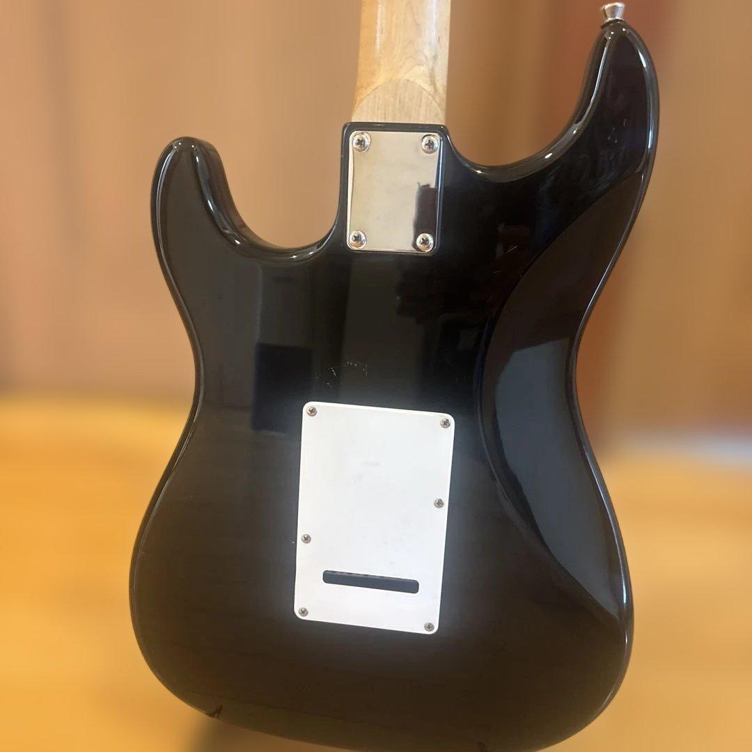 Legend ストラトタイプ アーム付 新品弦張替済 ソフトケース（オマケ）