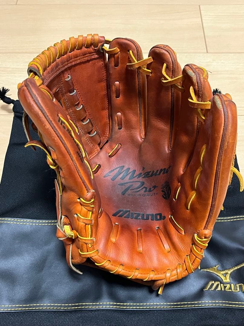 ミズノプロ　硬式　投手用　Mマーク　キップレザー