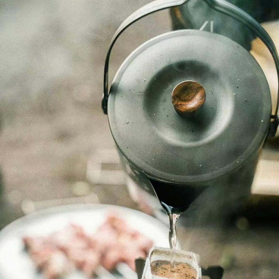 定価10000円　チタン製　ケトル　焚き火　コーヒーポット　チタン　クッカー