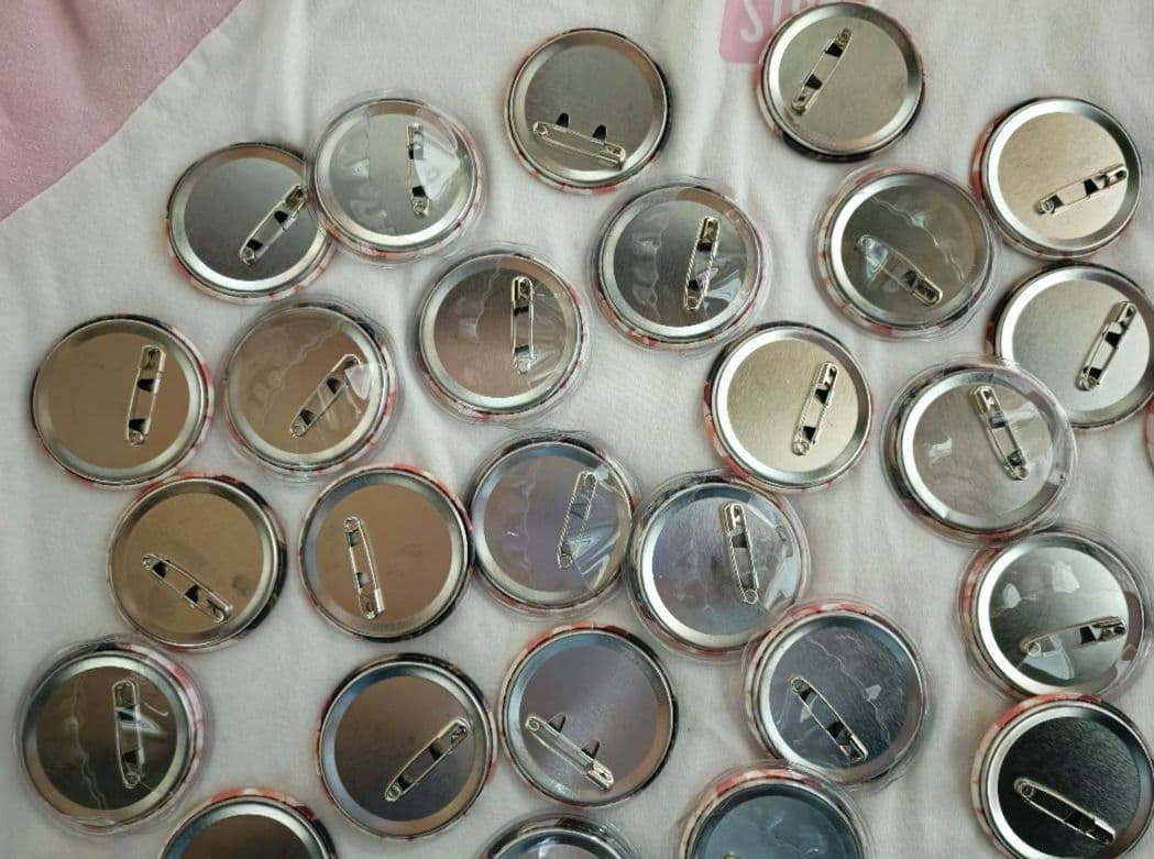 すとぷり　莉犬　缶バッチ　2021　spring 等身