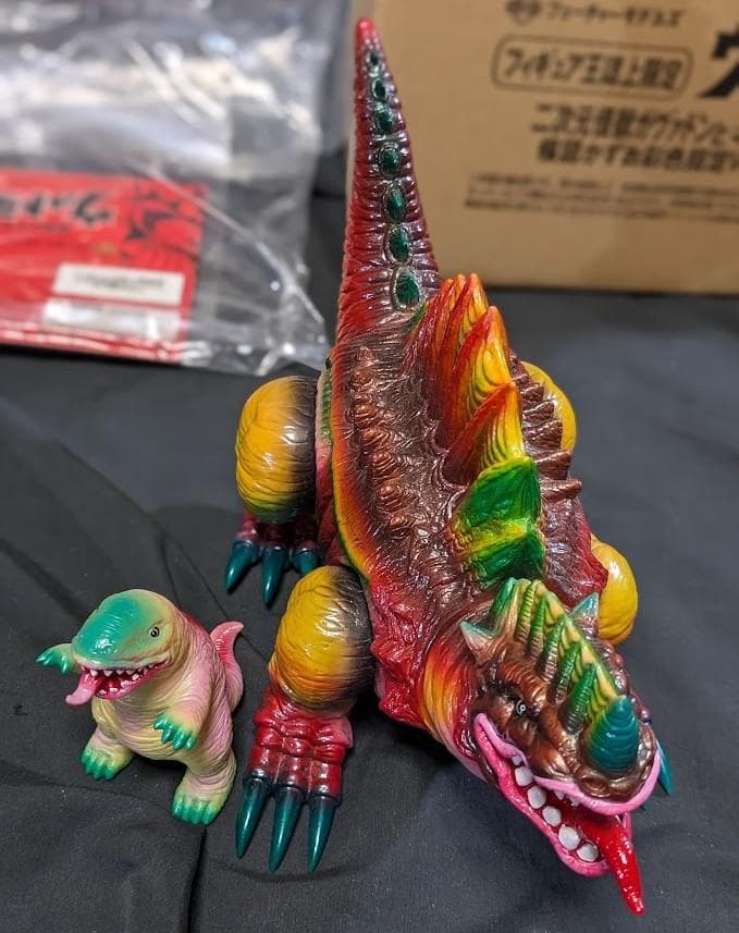 楳図かずお版ガヴァドンa＆b（フューチャーモデルズ／アート・ストーム）２体セット