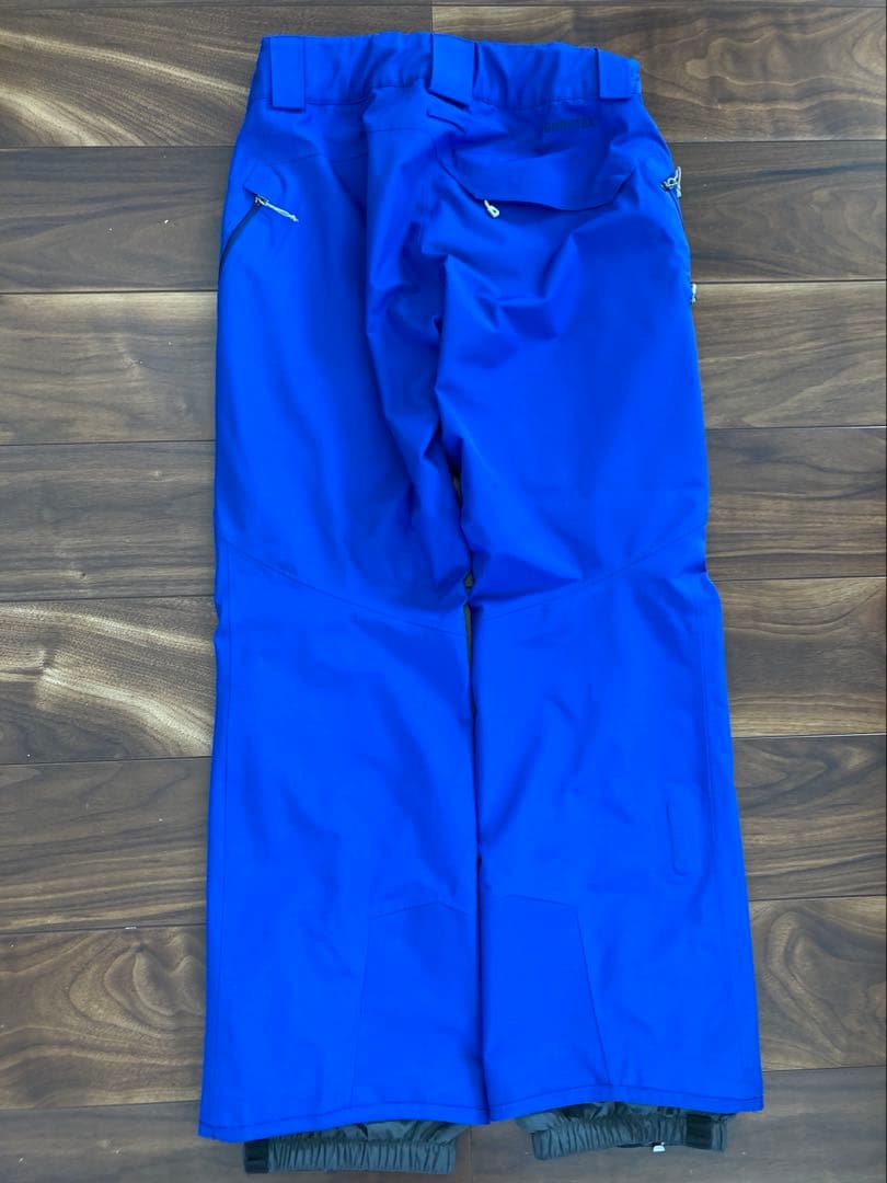 パタゴニア Patagoniaレディース　スノーウェア　スキーウェア上下セット