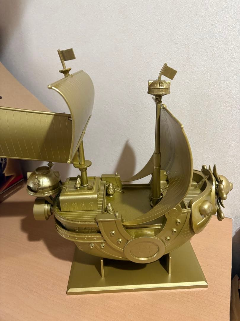 ダブルチャンス 当選品 一番くじ サウザンド・サニー号賞 ゴールドver.