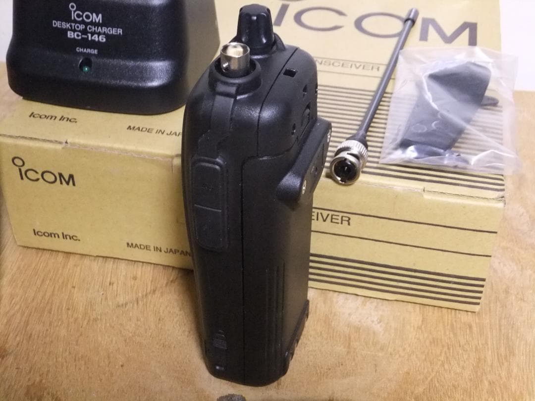 ☆アイコム　430MHz帯FMハンディ機　IC-U1　新品かも？（現状渡し）☆