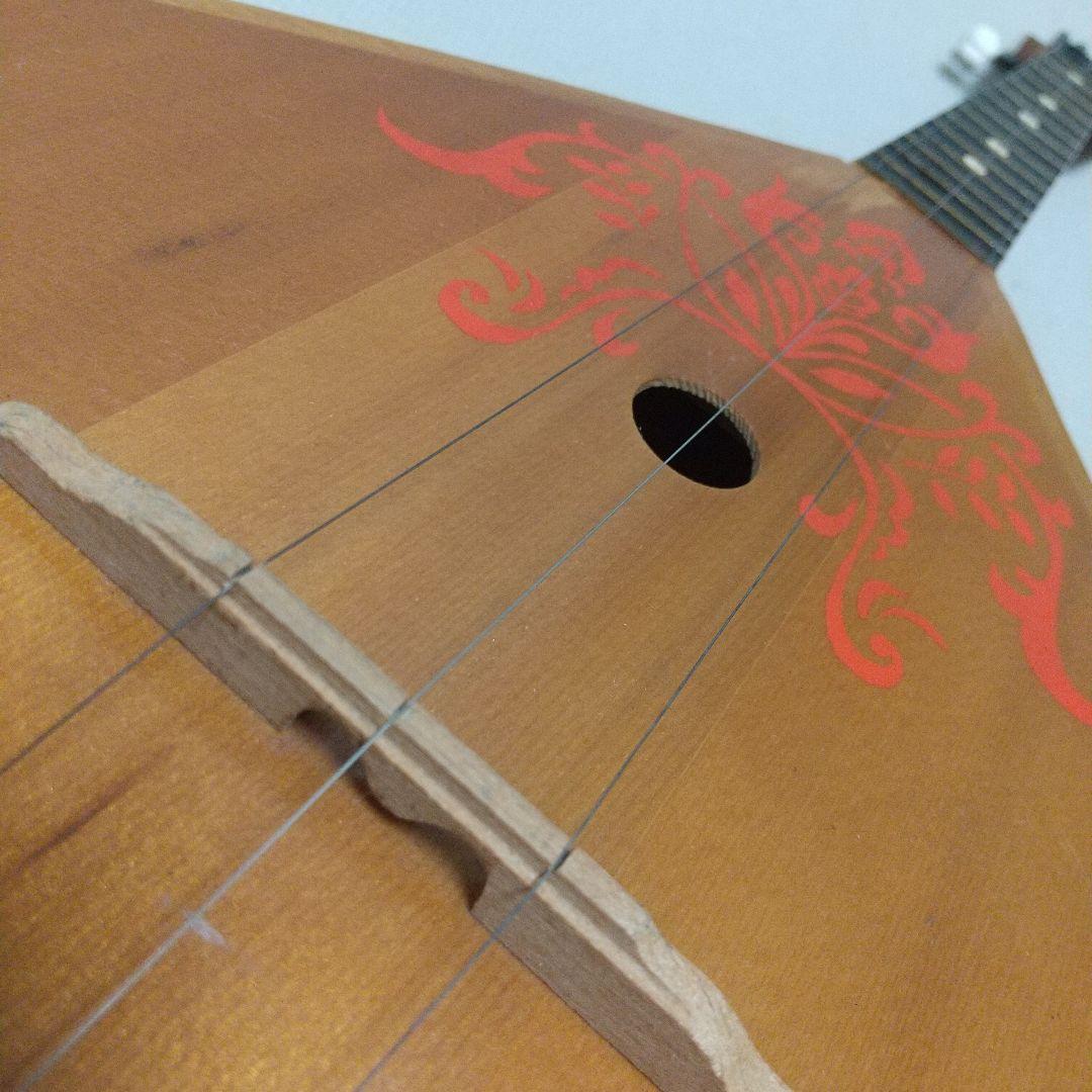 音がよく響く♪ロシア民族楽器『バラライカ』美しい木目と艶♪アンティーク