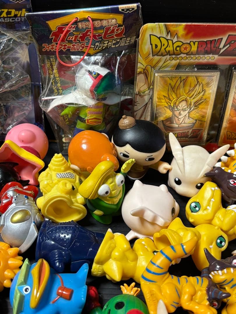 デジモン　ウルトラマン　怪獣　他　キャラクター　指人形　マスコット　セット