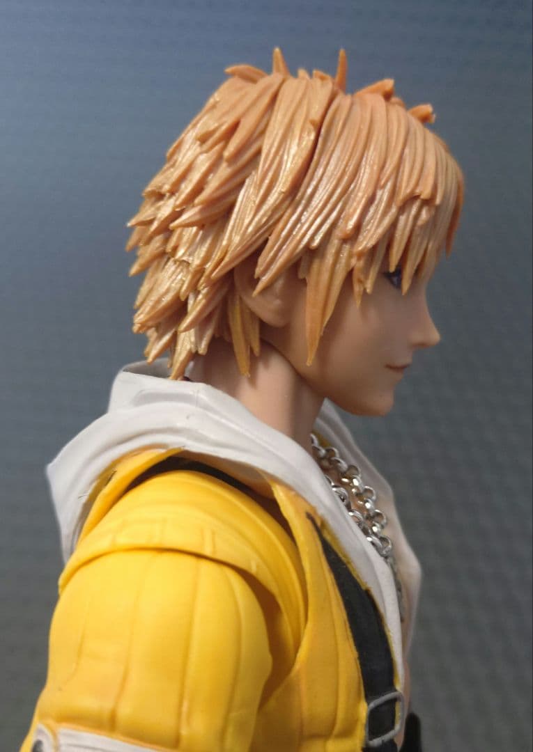 プレイアーツ改　ティーダ