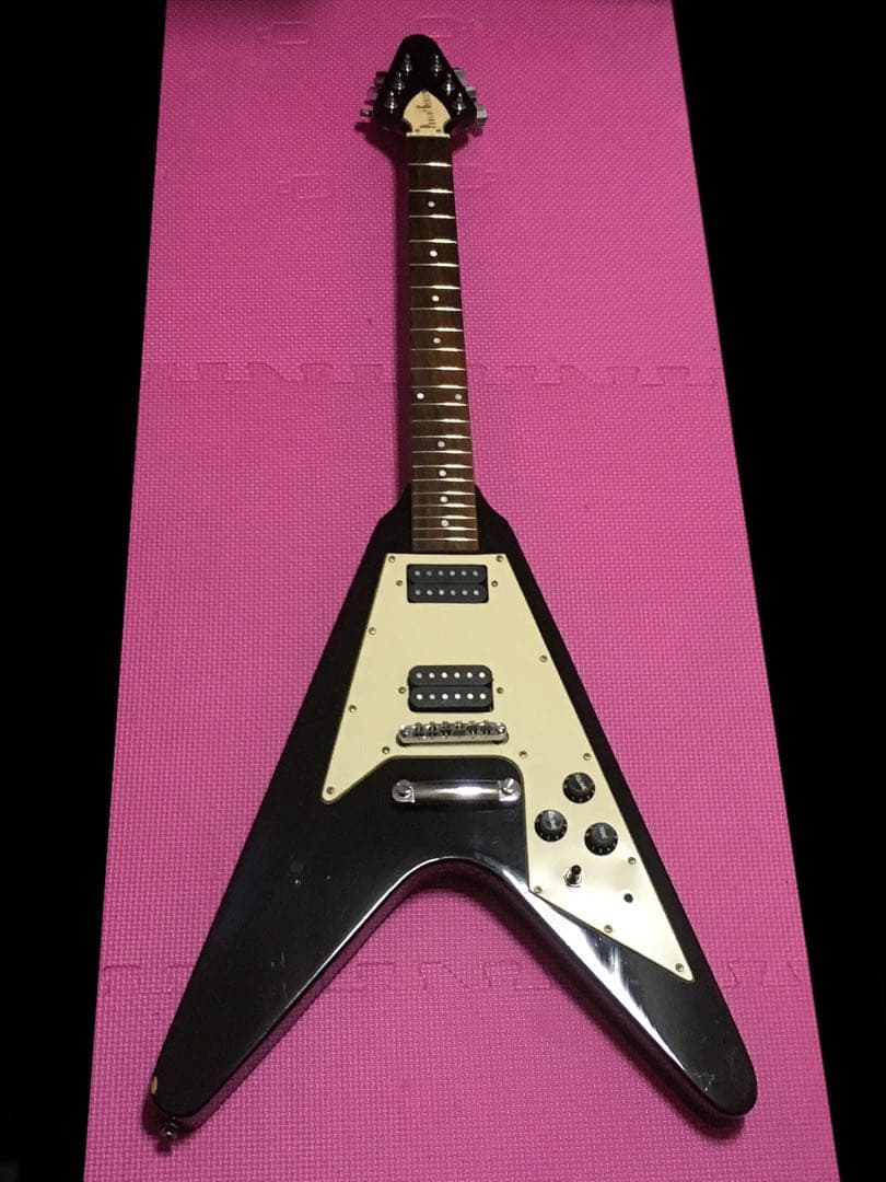 エレキギター フライングV 楽器 Photogenic flying V 黒白