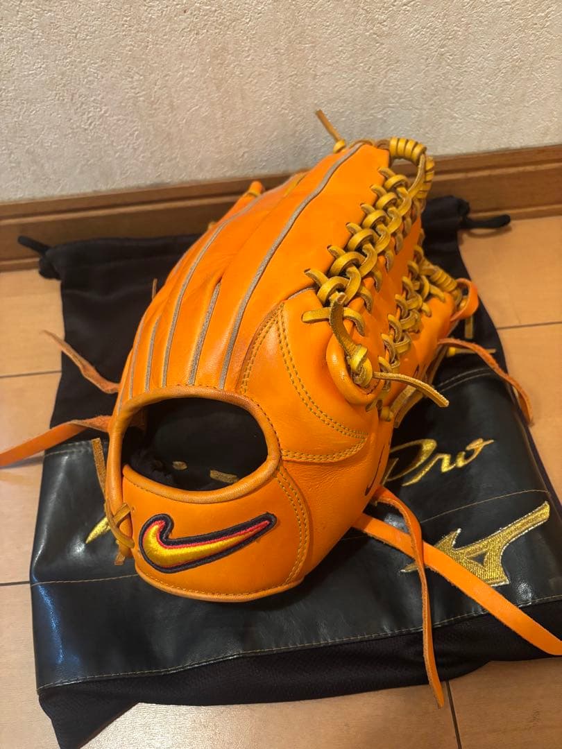 ナイキ　軟式　外野手用