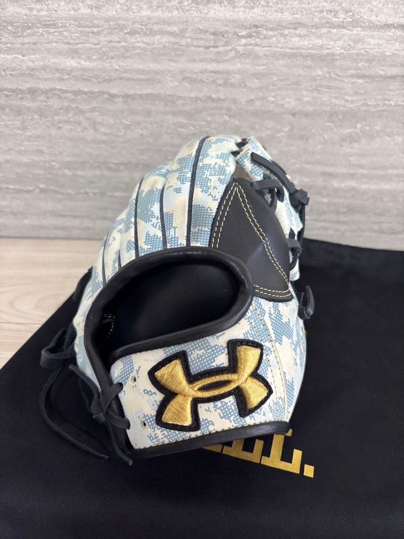 アンダーアーマー✨Under Armour 迷彩 軟式袋付き　カモフラ