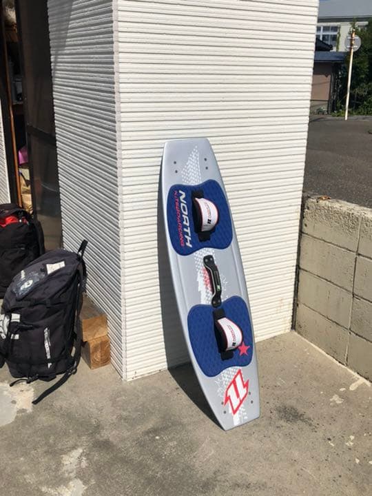 ナッシュ　　再出品　カイトサーフィン　　カイトボード　　サーフィン