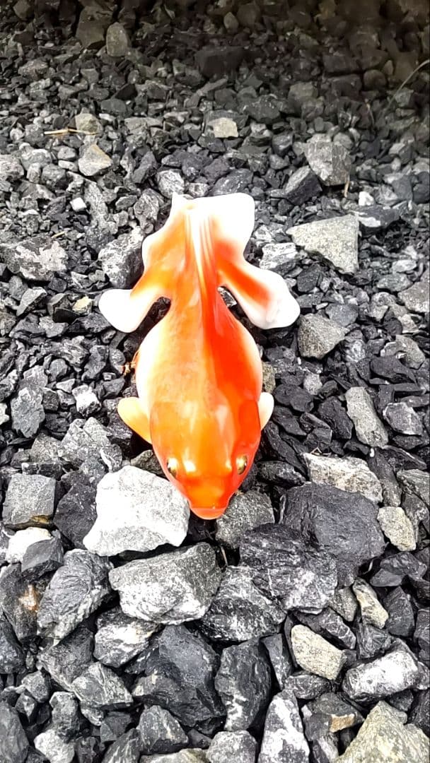 金魚の置物ノリタケ2つで