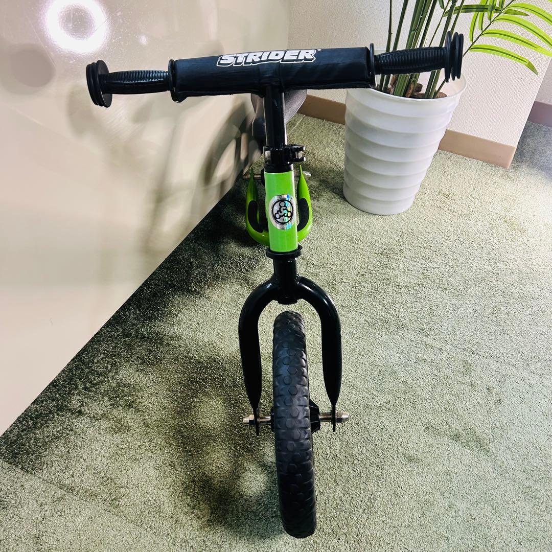 【状態良好】STRIDER スポーツ バランスバイク 12インチ グリーン