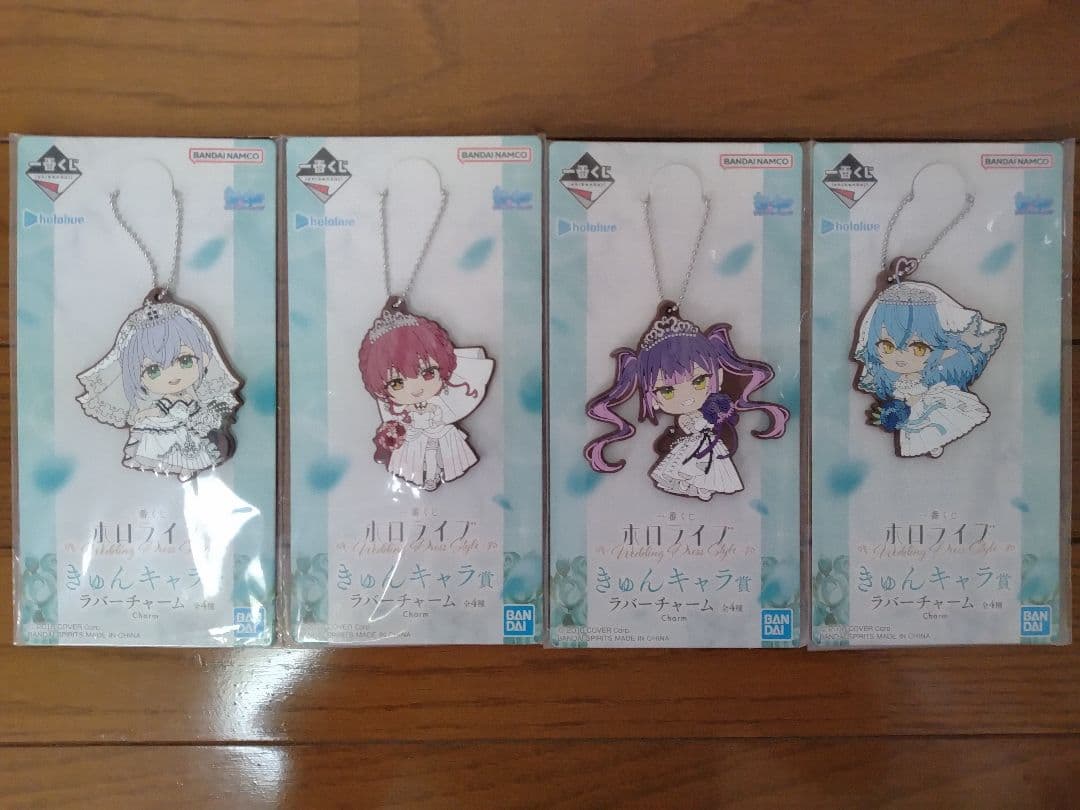 一番くじ ホロライブ 白銀ノエル 宝鐘マリン 常闇トワ 雪花ラミィ コンプリート