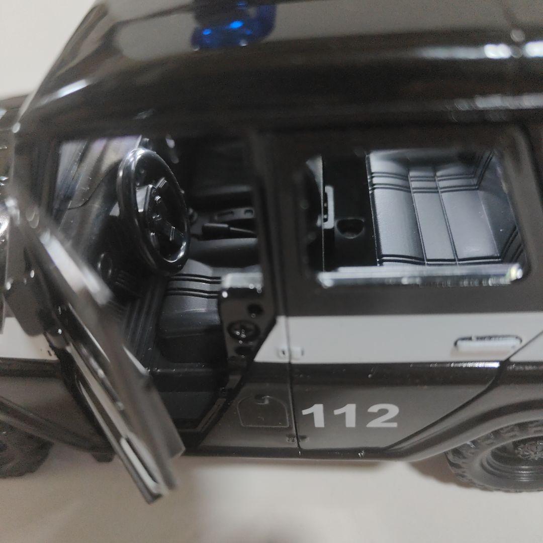 絶対希少 1/18 UAZワズ（UAZ）「ハンター」 合金製 パトロールカー