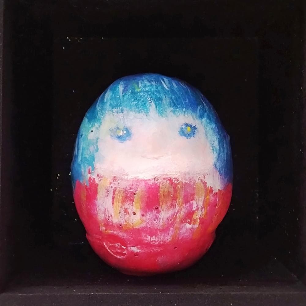 内野隆文　だるま姫　彫刻　オブジェ　古いダルマ・一合枡・アクリル　現代アート