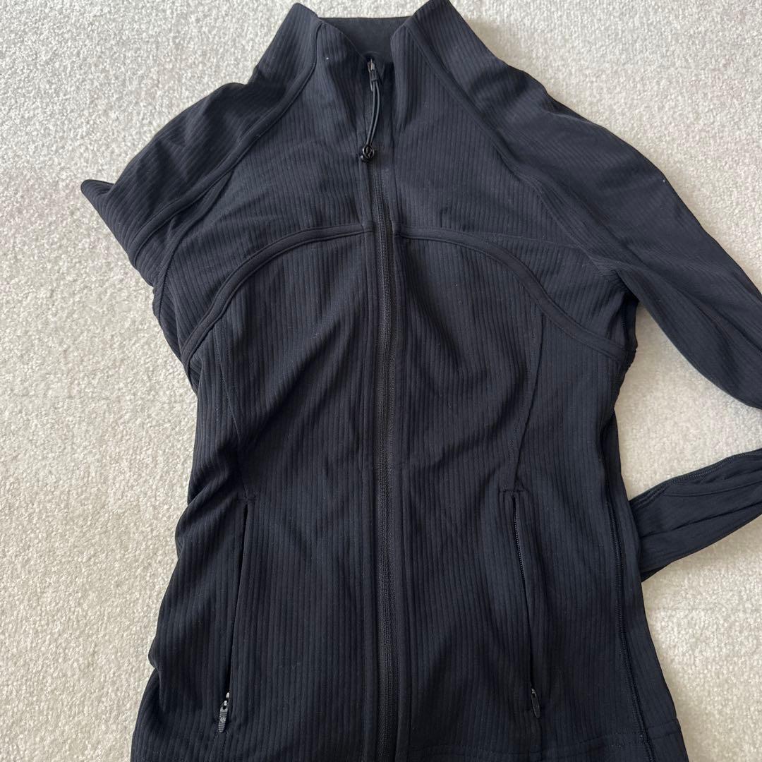 ルルレモン　クロップ Define ジャケット リブNulu