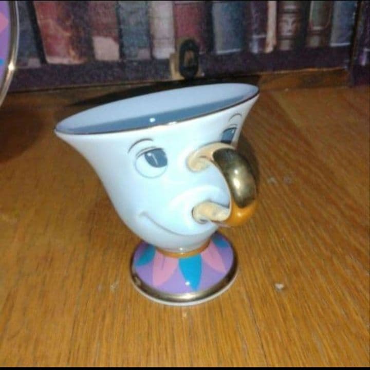 美少女と野獣　ポット夫人　チップ　皿　スプーン　フォーク