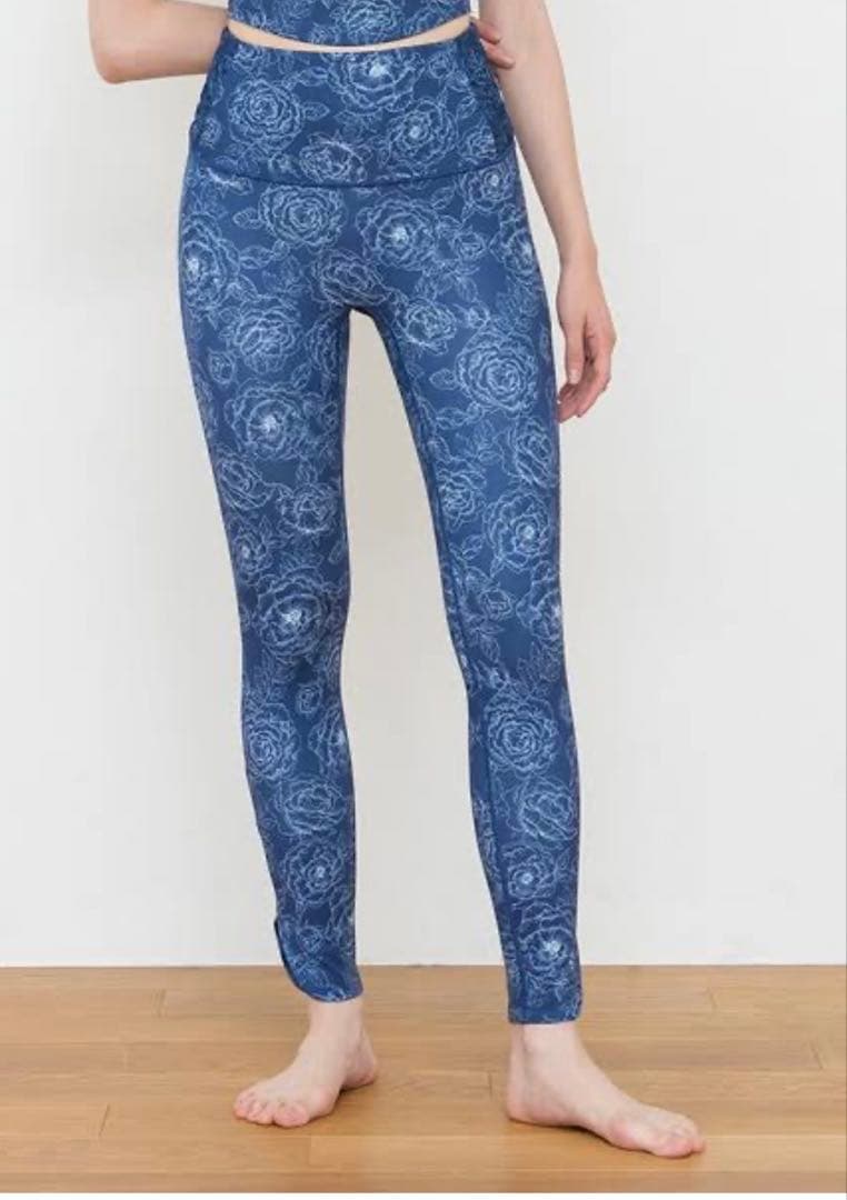 【SUKALA】ブルーミングフラワー　ブラトップ&レギンス