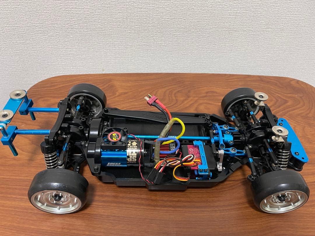【現状渡し品】Y31セドリック覆面パトカー ドリフトラジコン