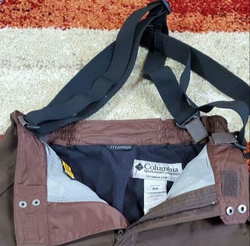 コロンビアTITANIUM OMNI-TECH スキー ウエア　レディース上下