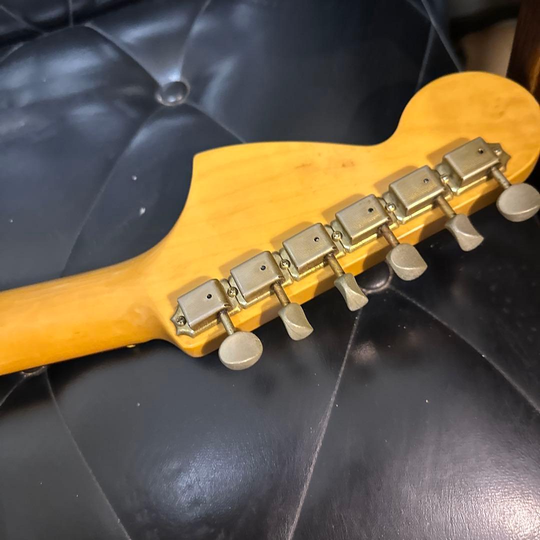 ギター Fender Mustang