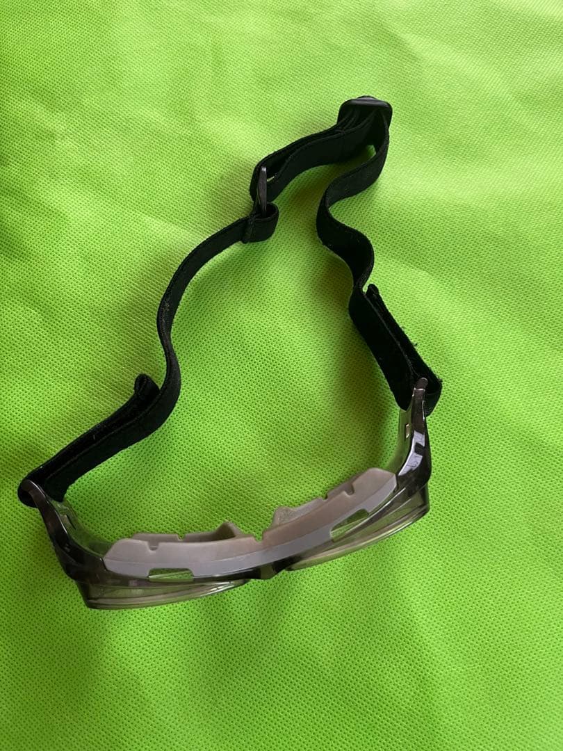 スポーツ用メガネ　子ども用　ケースあり　ゴーグル