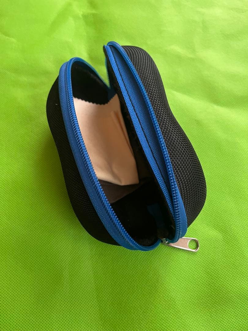 スポーツ用メガネ　子ども用　ケースあり　ゴーグル