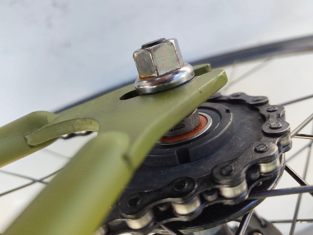 フジ　フェザー　マットカーキー