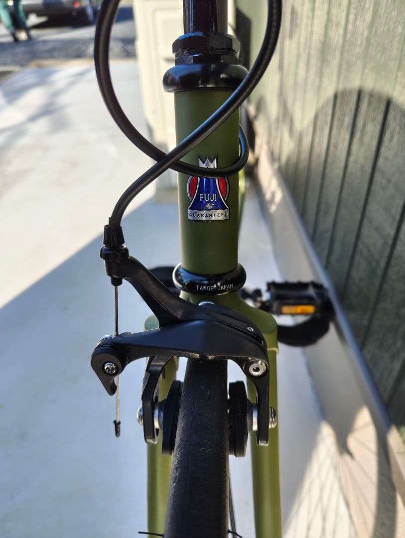 フジ　フェザー　マットカーキー