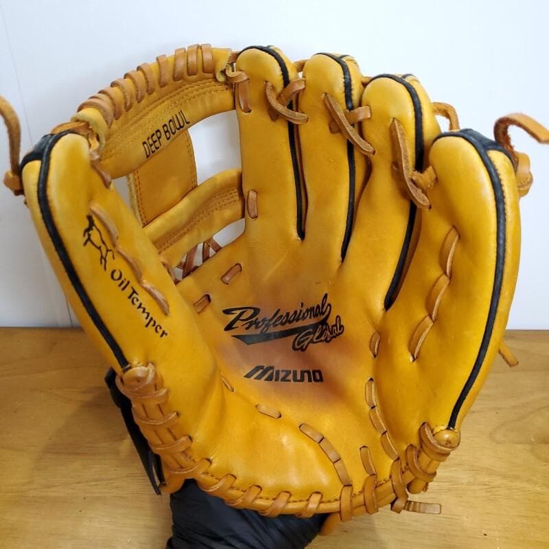 ミズノ チッパー・ジョーンズモデル グローバル版 内野用 軟式グローブ