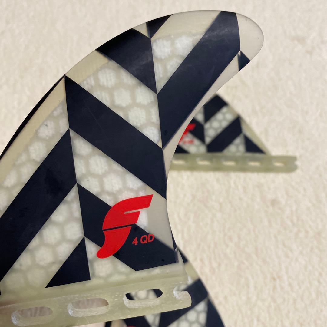 フューチャーフィン　F4クアッド　ハニカム