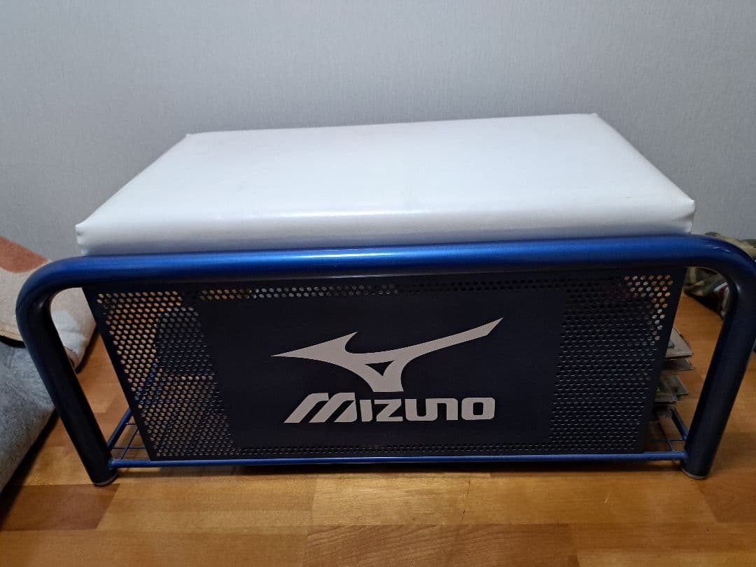 パイプチェアー