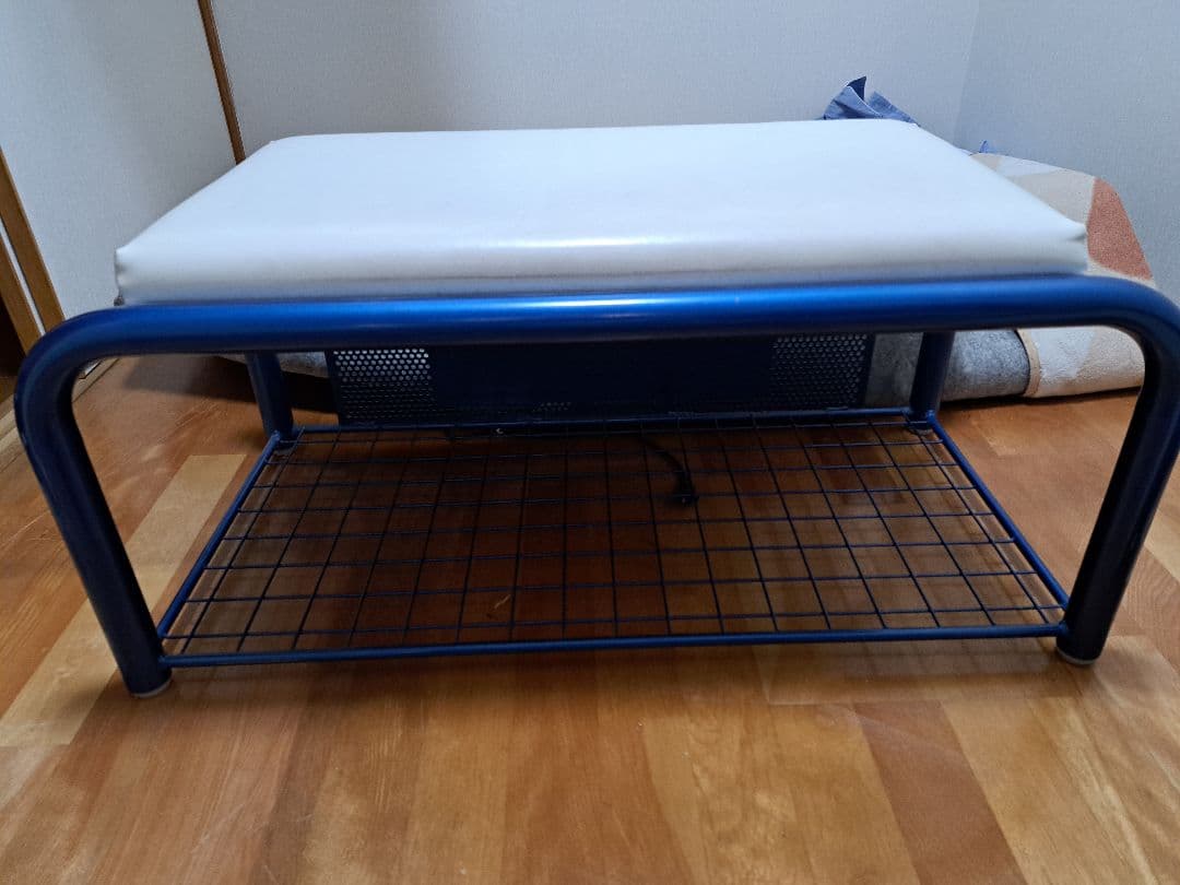 パイプチェアー