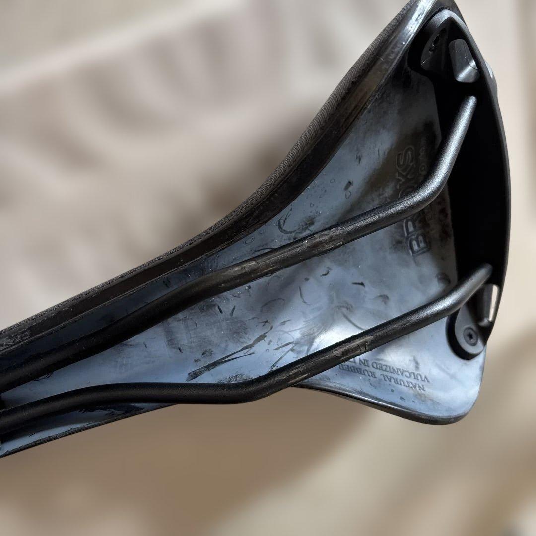 ブルックス　BROOKS cambium カンビウム