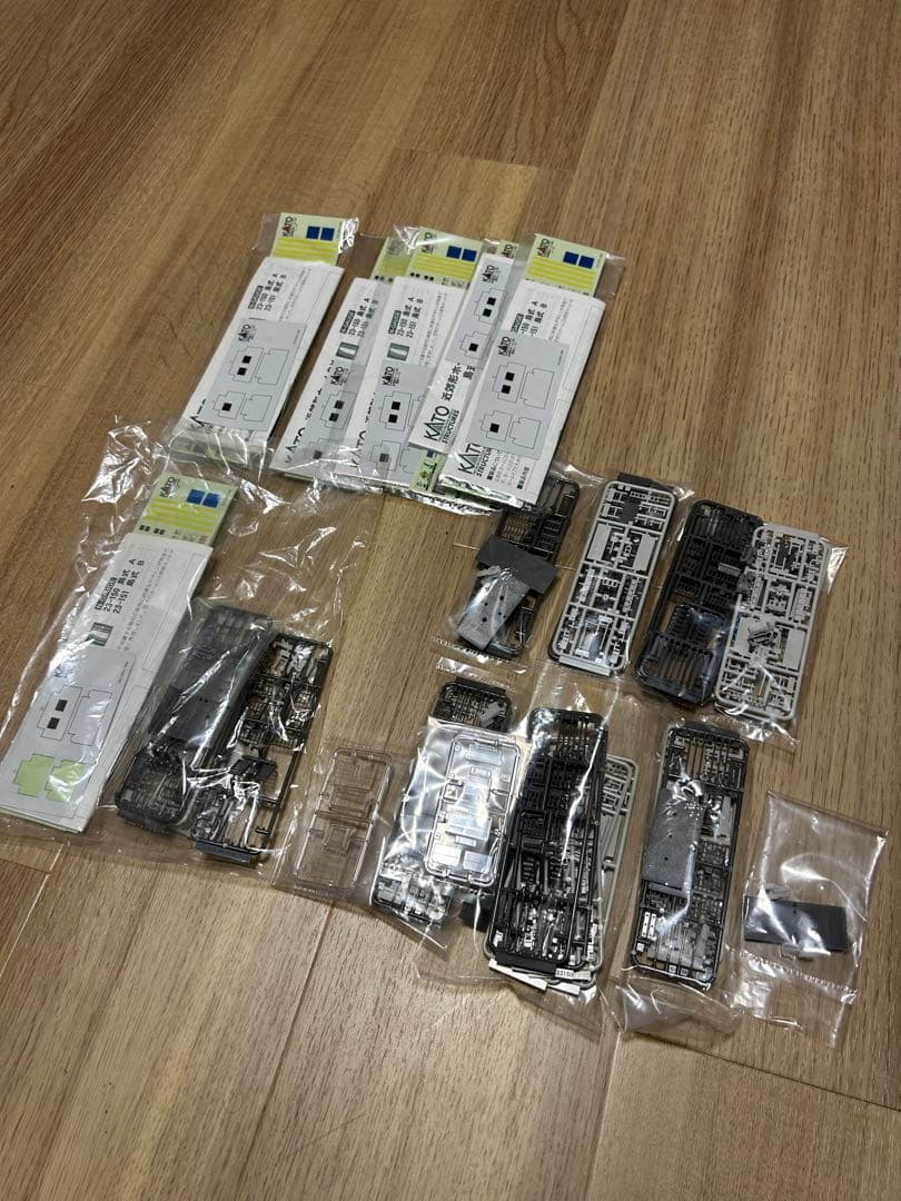 KATO 近郊型島式ホームDX ２面４線セット 12両停車可能