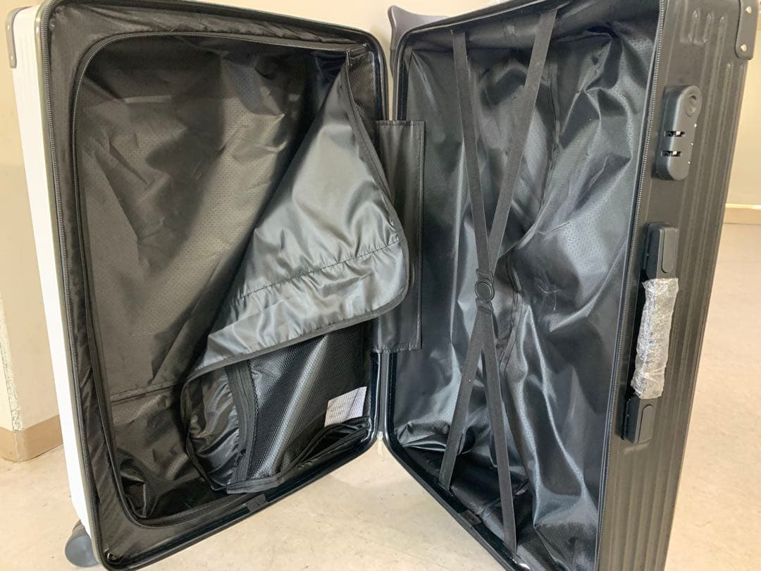 値下げ　スーツケース　90Ｌ　ロック付き￼