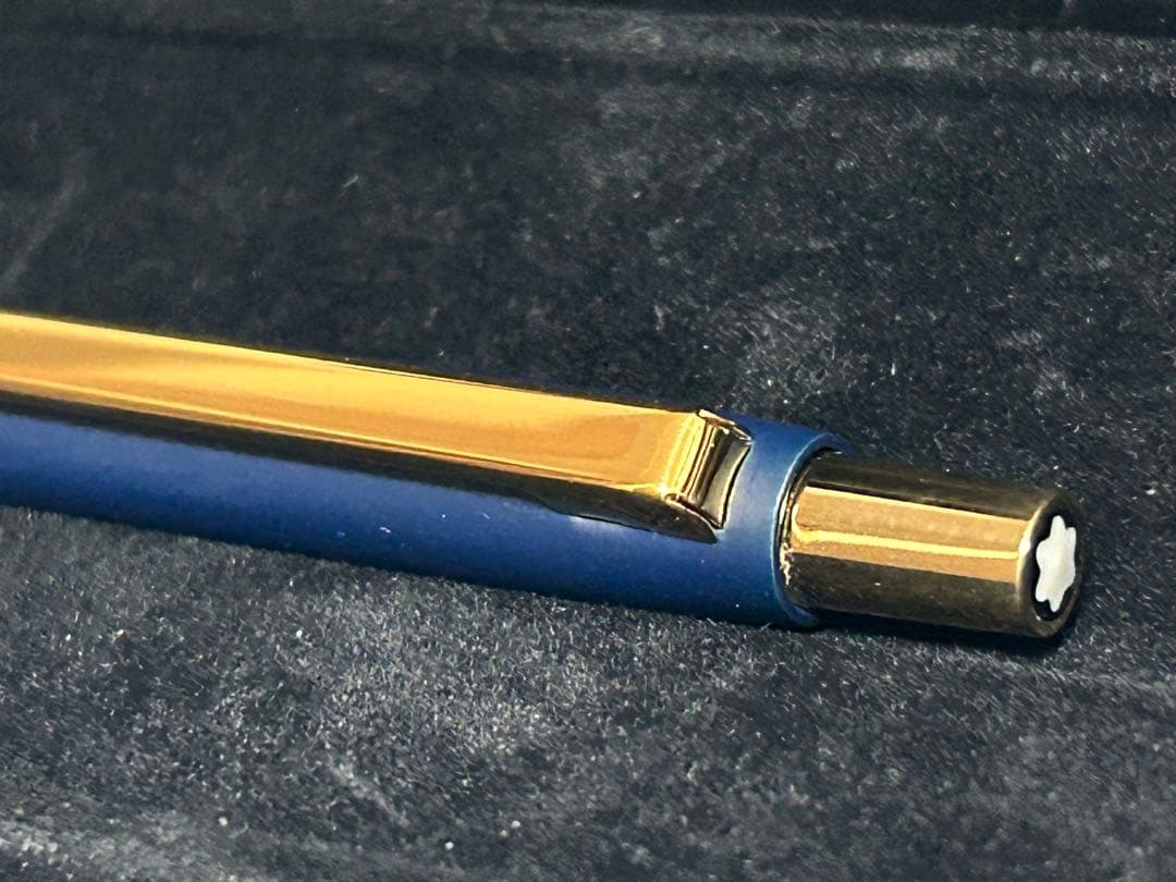 (美品)モンブランボールペン、ノック式、長さ13cm