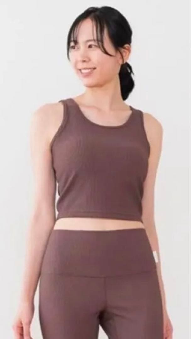 新品未使用【SUKALA 】リブソリッドショートタンクトップ　Mサイズ　ブラウン