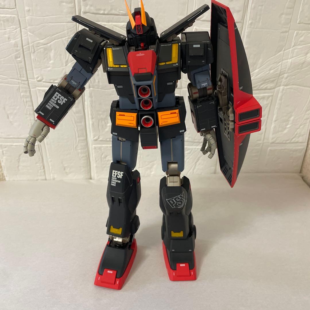 HGUC 1/144 ガンダム Mk-II 組み立て済みの状態で届きます。