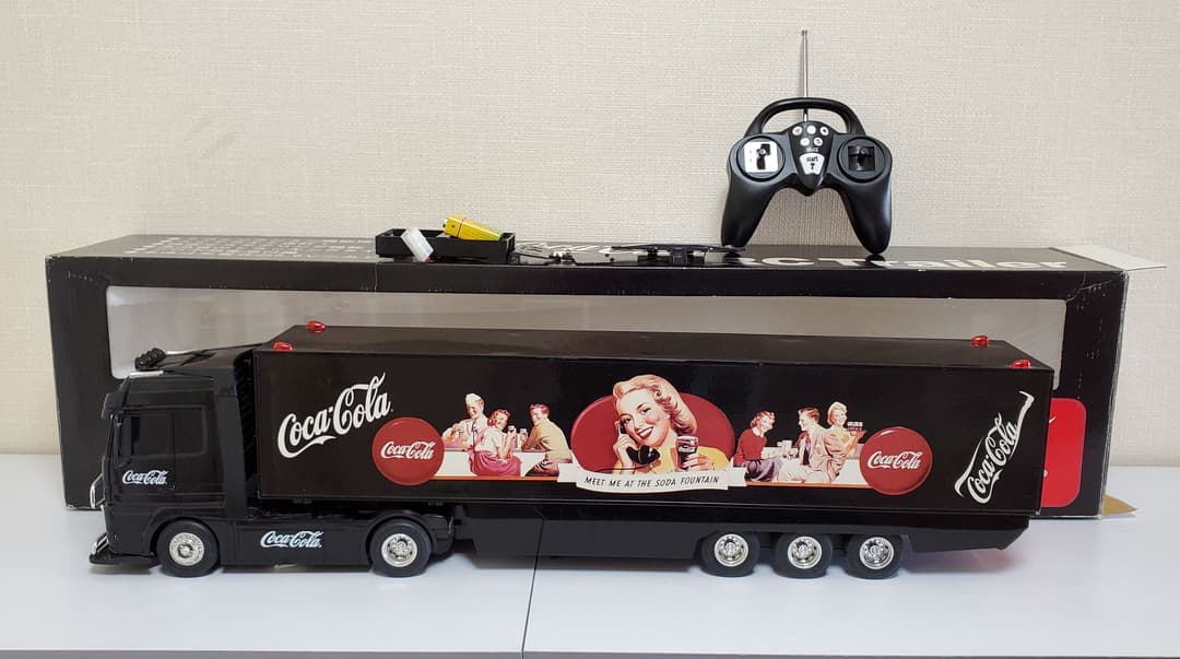 コカ・コーラデザイン トレーラー ベンツ ブラック