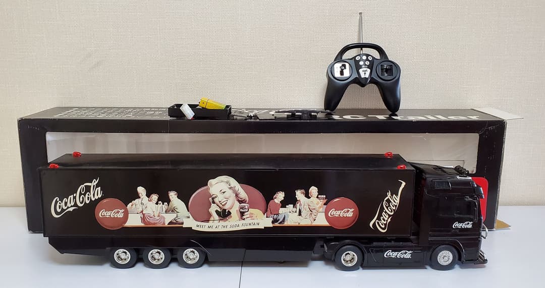 コカ・コーラデザイン トレーラー ベンツ ブラック