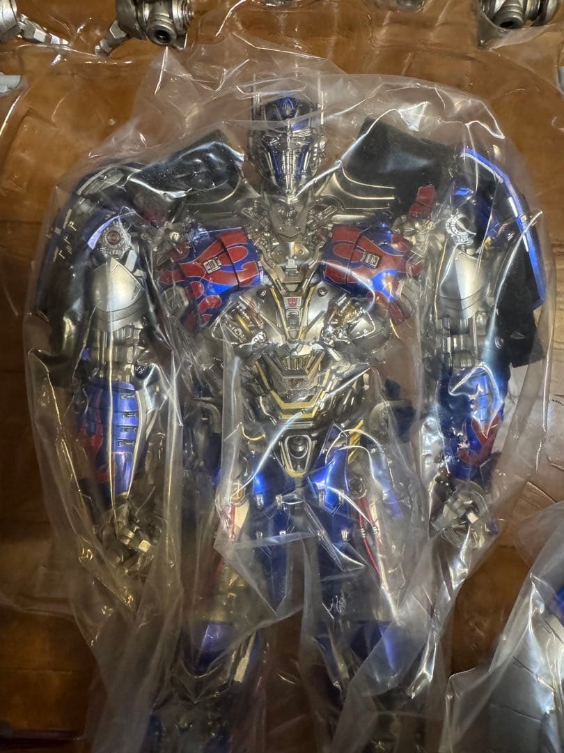 美品 DLX オプティマスプライム 最後の騎士王 threezero スリーゼロ