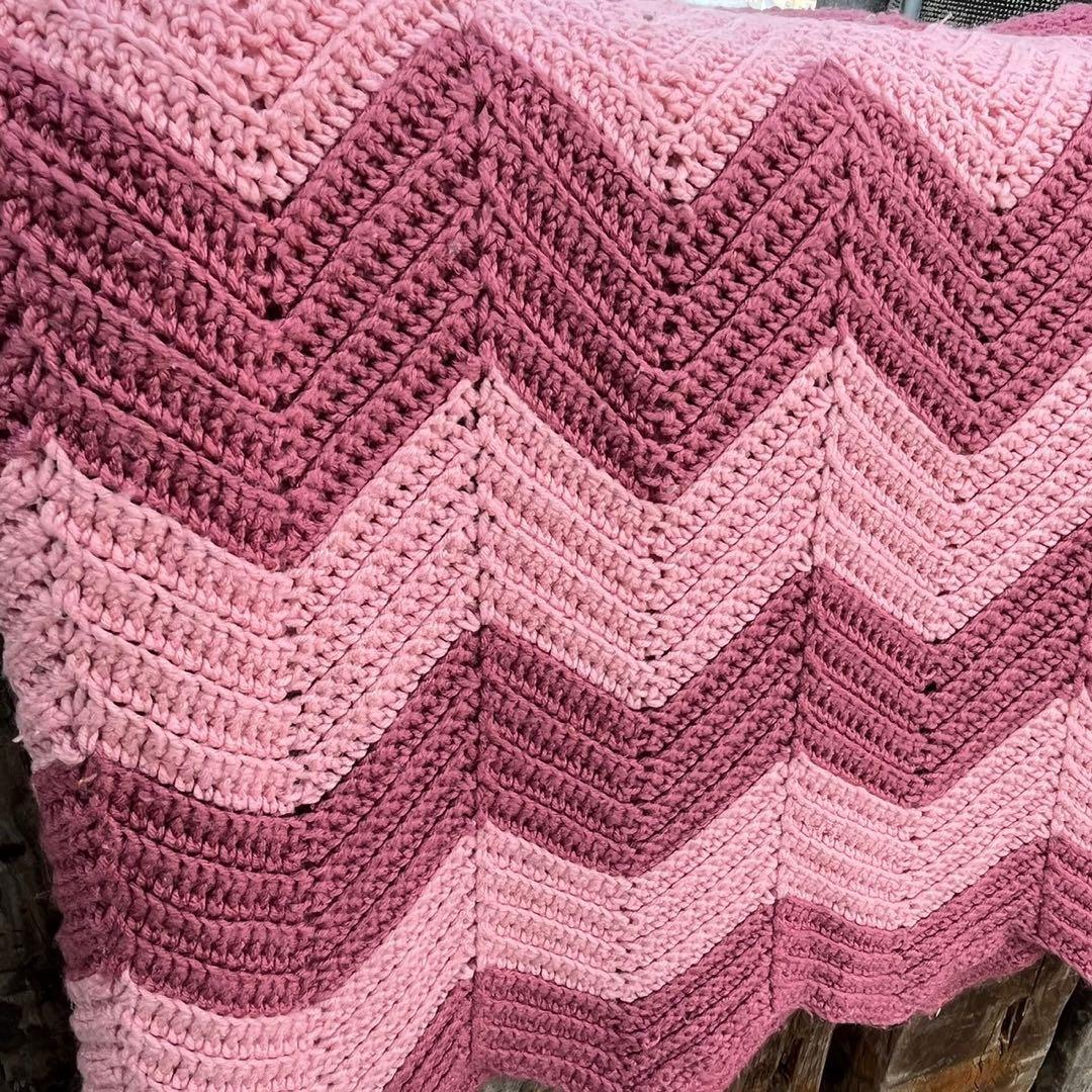 【USA vintage】グラニーブランケット　ピンク　ギザギザ　アメリカ